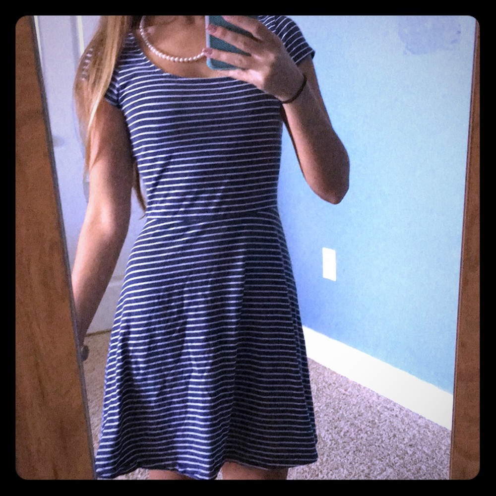 S American Eagle cross back striped summer dress